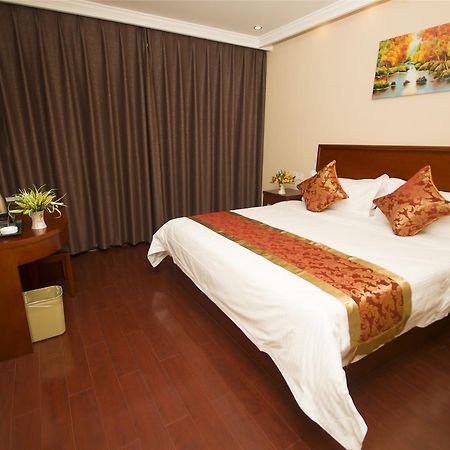 Greentree Inn Jiujiang Railway Station Business Hotel Exterior photo